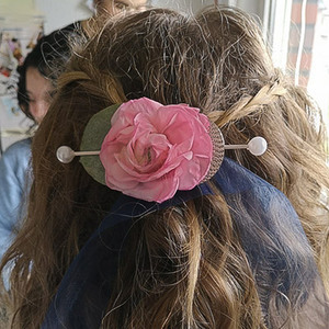 Hochzeit - Haarschleife mit Rose