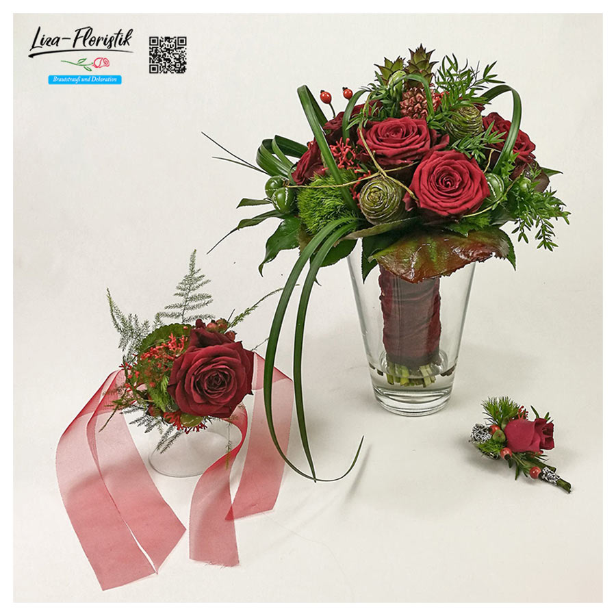 Set aus Brautstrauß, Armband und Anstecker mit Rosen
