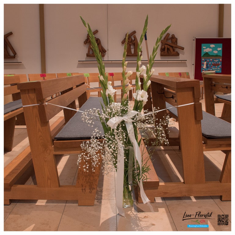 Bankdekoration St.Lucia, Harsewinkel zur Hochzeit