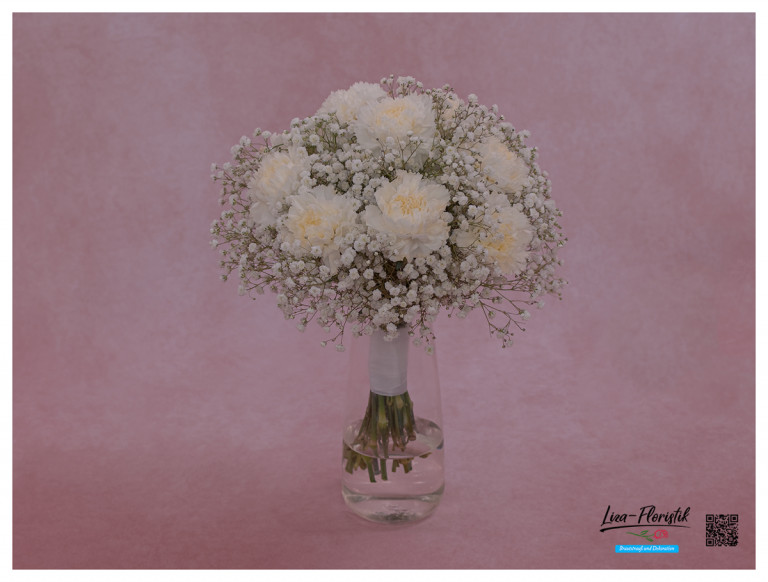 Brautbouquet mit Nelken und Schleierkraut