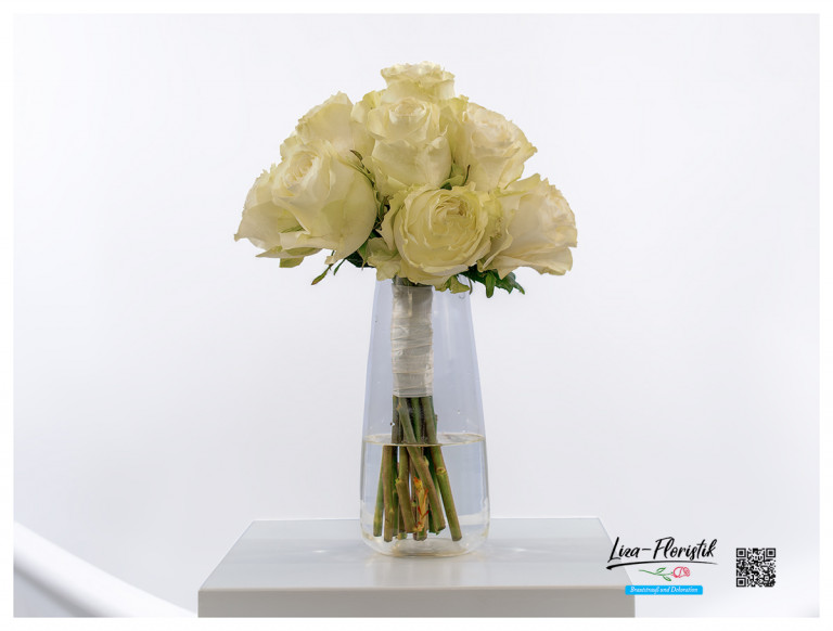 Rundes Brautbouquet mit Rosen 3